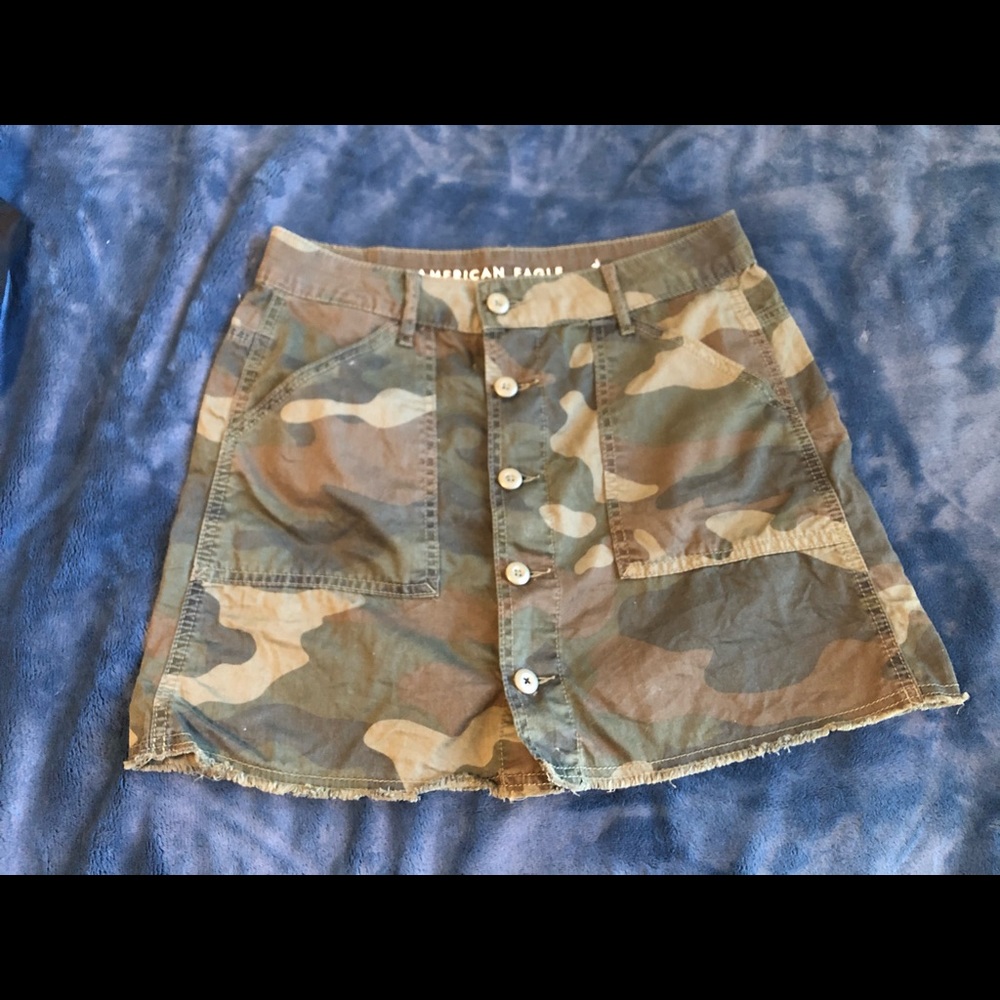 AE Camo skirt